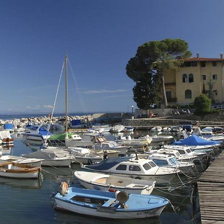 Apartment Roza, Sea View, Free Parking Ičići Zewnętrze zdjęcie